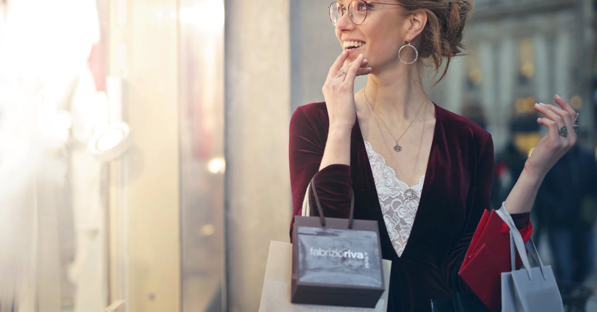 découvrez l'univers du shopping : tendances modes, astuces d'achat et promotions exclusives pour un expérience de shopping inoubliable.