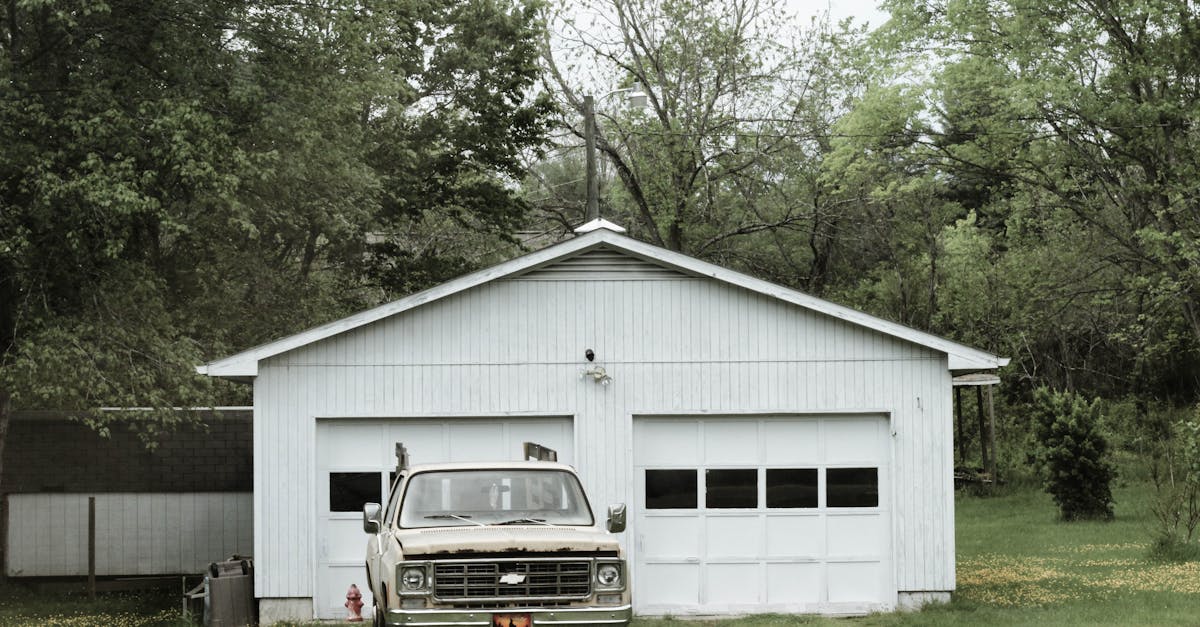 découvrez notre garage professionnel, votre partenaire de confiance pour tous vos besoins automobiles. services de réparation, entretien et dépannage, notre équipe experte assure votre sécurité sur la route.