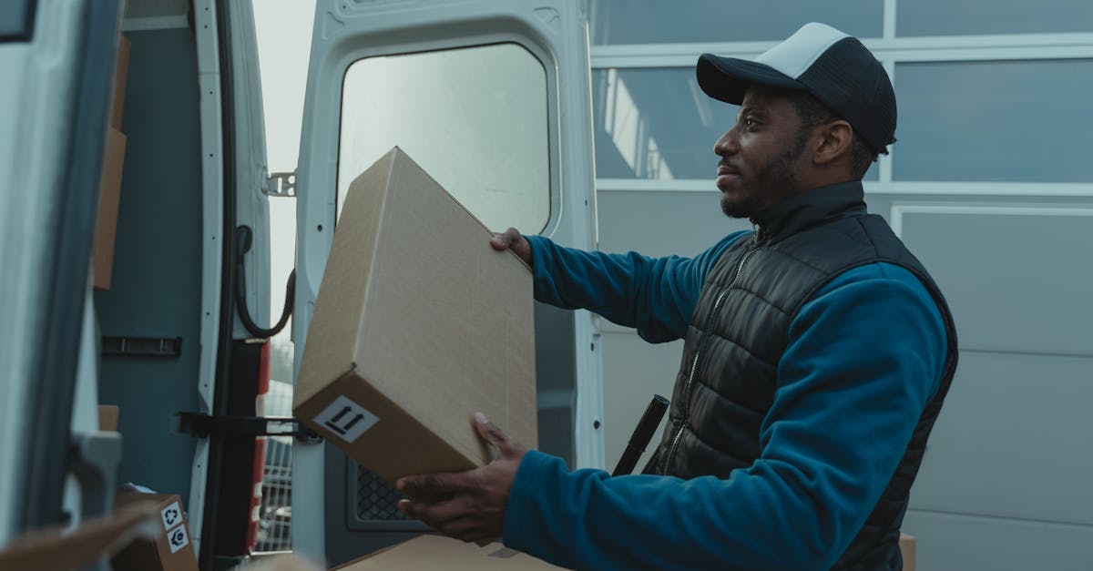découvrez nos services postaux fiables et rapides, conçus pour faciliter l'envoi et la réception de votre courrier et colis. que vous ayez besoin d'expédier à l'international ou au niveau local, nous offrons des solutions adaptées à vos besoins. profitez d'une expérience sans stress avec des options de suivi, d'assurance et de livraison express.